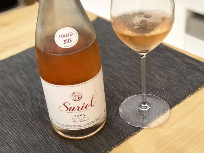 スペインのスパークリングワイン・Can Suriol カヴァのボトル
