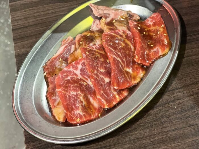 台北・中山エリア　美食　大阪焼肉 焼魂Yakikon 林森本店のお肉