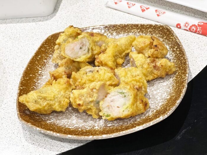 台南にある熱炒（台湾式居酒屋）、弘 生魚片で食べた台南名物「蝦卷（海老のすり身揚げ）」