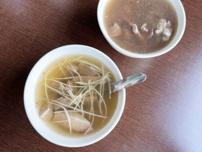 台南・東區にある24時間営業の牛肉湯専門店、億哥牛肉湯の牛舌湯
