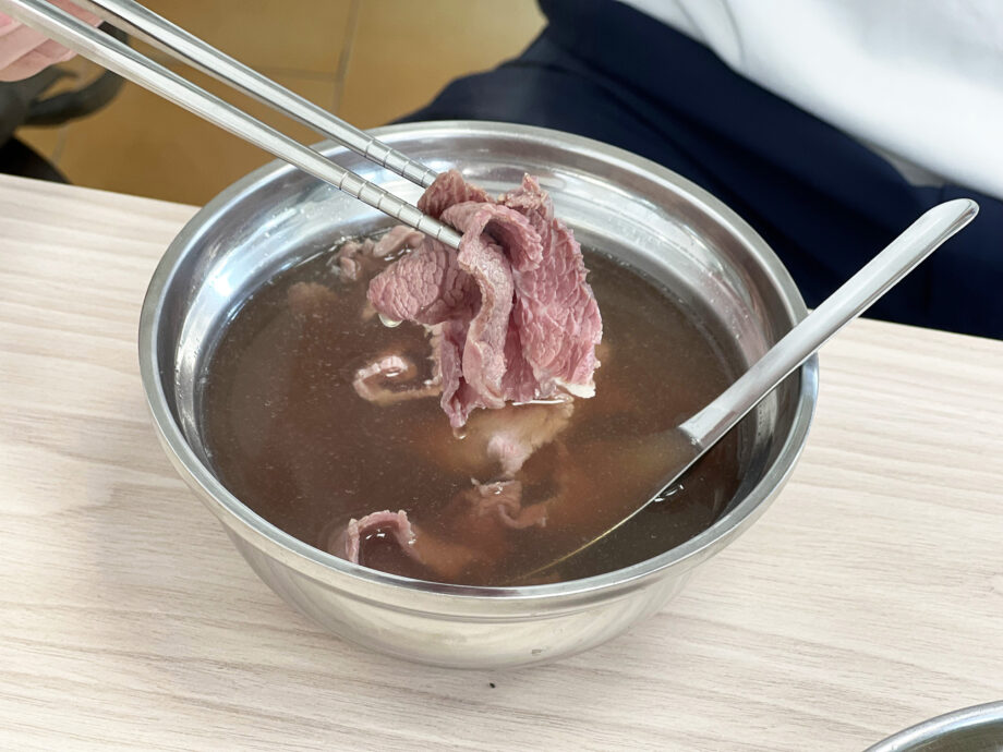 台南グルメ　阿財牛肉湯 西門x保安店の料理　牛肉湯